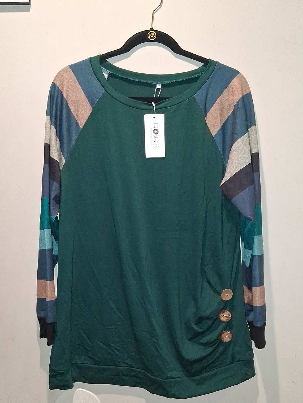 NWT Cute Ladies Top With Button Design